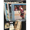 Image 1 : LOT OF HOCKEY MEMORABILIA INCLUDING TRADING CARDS