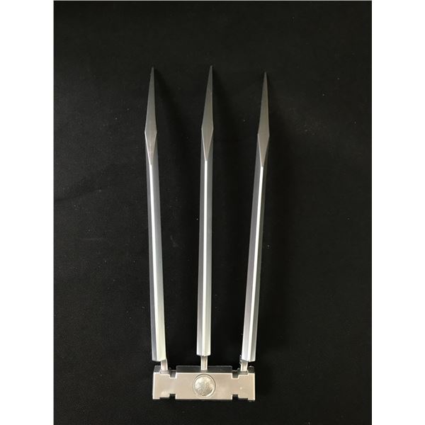 HUGH JACKMAN SIGNED WOLVERINE CLAW (KB COA)