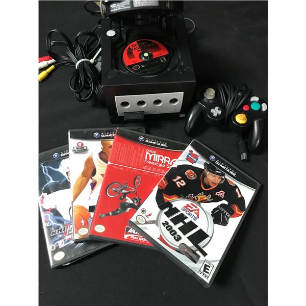 COMPLETE WORKING NINTENDO GAME CUBE CONSOLE WITH GAMES