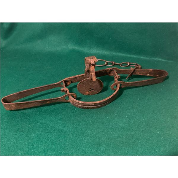Oneida Victor No. 1 ½ Jump Trap - Antique