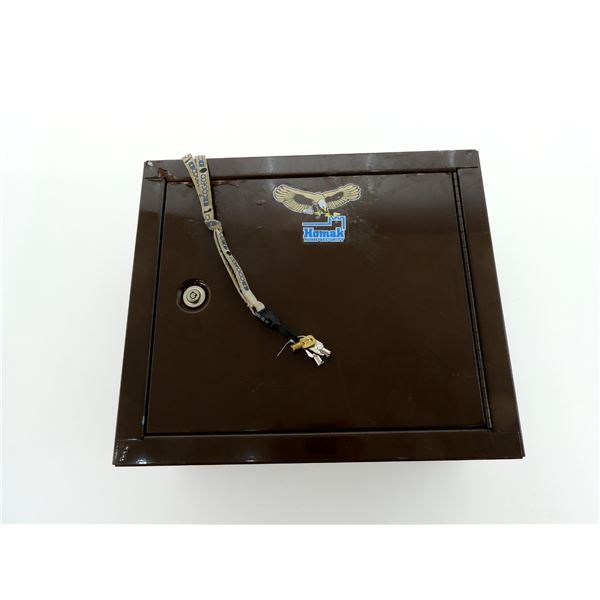 HOMAK METAL GUN CABINET LOT