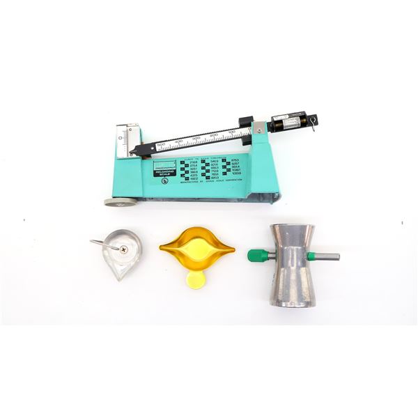 RCBS RELOADING SCALE AND POWDER TRICKLER LOT