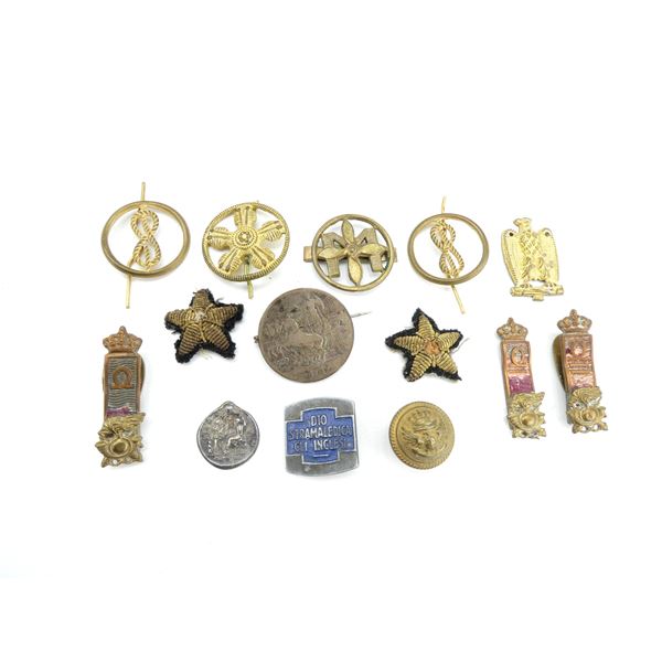 WWII ITALIAN MILITARY BADGE LOT