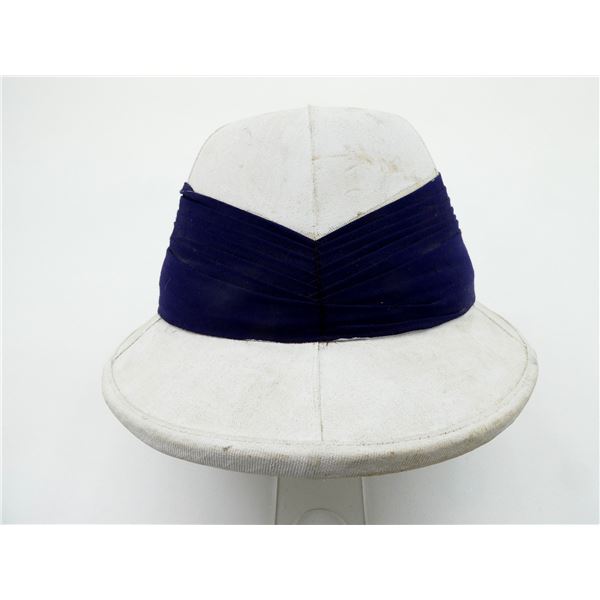 UNKNOWN MILITARY STYLE PITH HELMET