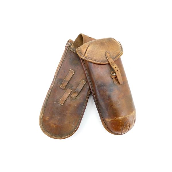 WWI ERA CANADIAN / BRITISH MILITARY LEATHER SADDLE BAGS