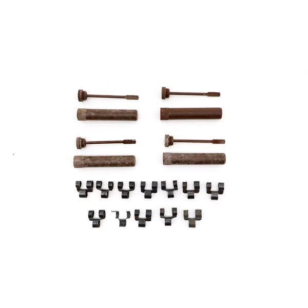 ASSORTED MILITARY MG LINKS, ETC. LOT
