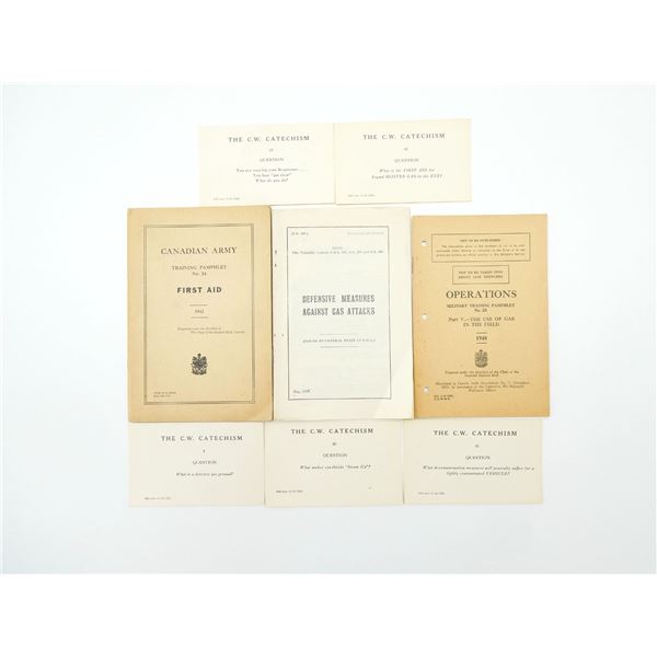 ASSORTED WWI / WWII CANADIAN TRAINING MANUALS LOT