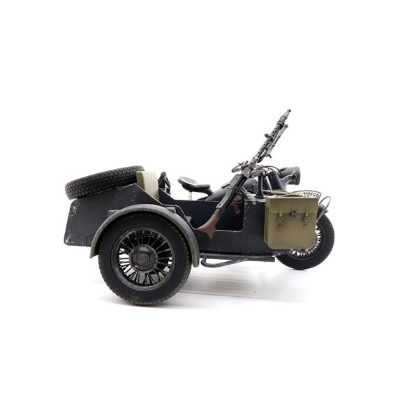 WWII GERMAN MOTORCYCLE WITH SIDE-CAR MODEL