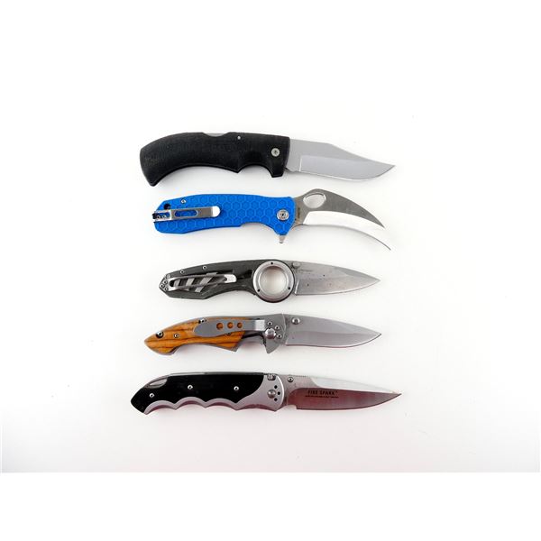 ASSORTED FOLDING KNIVES LOT