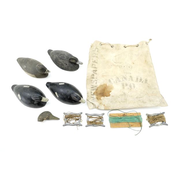 ASSORTED DUCK DECOYS AND VINTAGE DECOY WEIGHTS LOT
