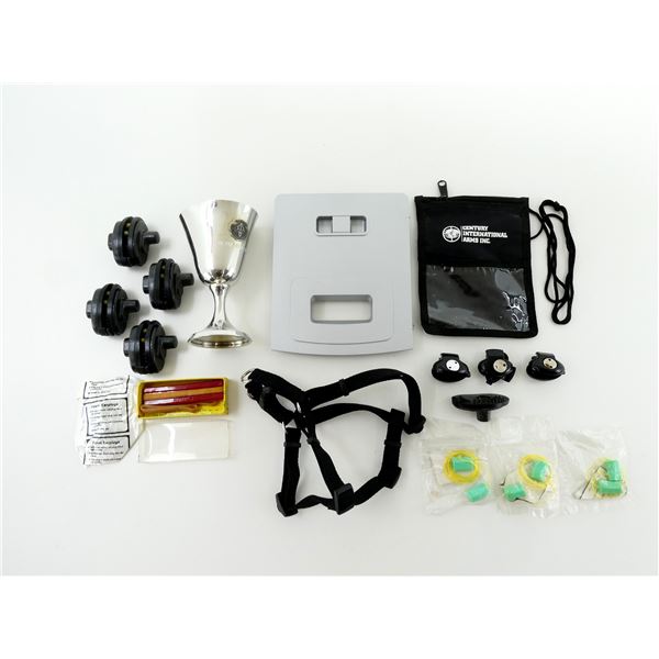 CHIEFTAIN DEER CALL AND ACCESSORIES LOT