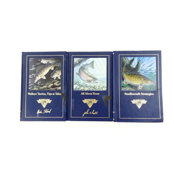 ASSORTED FISHING BOOKS LOT