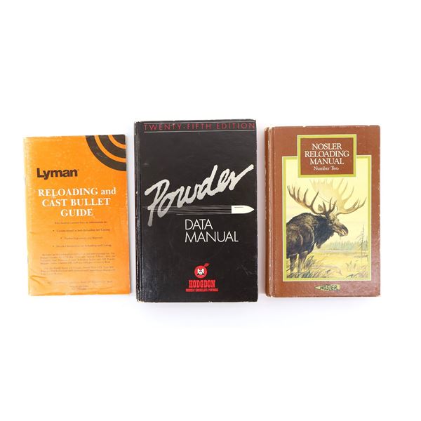ASSORTED RELOADING MANUALS LOT