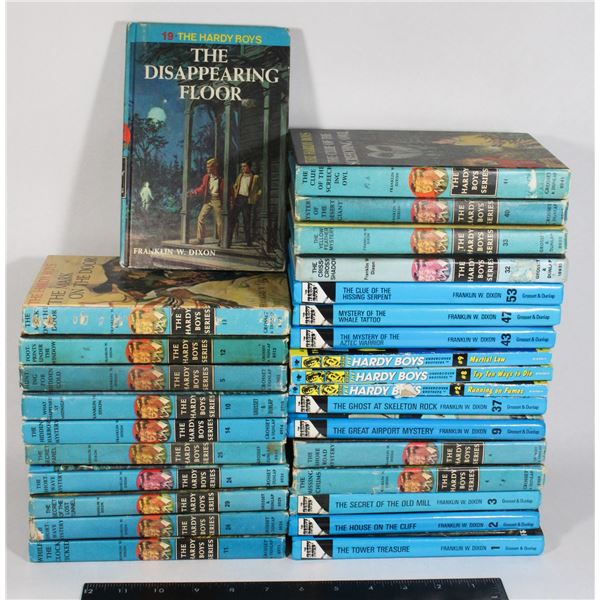 VINTAGE BOOK LOT "THE HARDY BOYS"