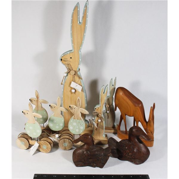 LOT OF WOOD ANIMAL FIGURES