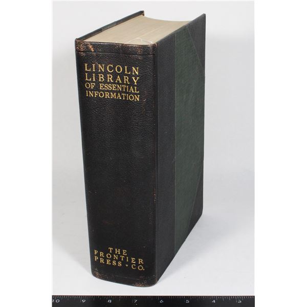 VINTAGE BOOK LINCOLN LIBRARY
