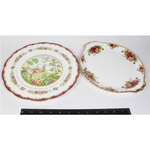 PAIR OF ROYAL ALBERT OLD COUNTRY ROSES PLATES