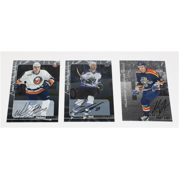 AUTHENTIC SIGNED MIXED TEAM HOCKEY CARDS