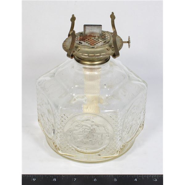 VINTAGE LAMPLIGHT FARMS OIL LAMP BASE