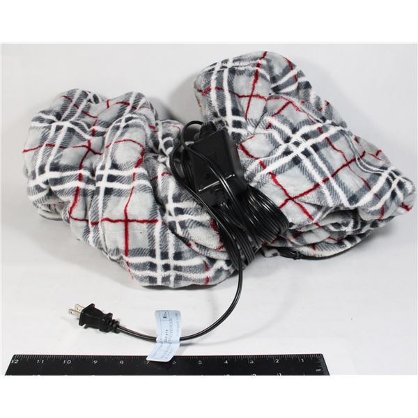 BROOKSTONE HEATED PLAID BLANKET *NOT WORKING