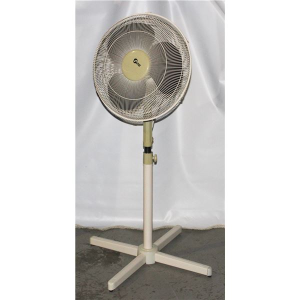 ADJUSTABLE SUPER BRAND FAN 16"