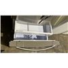 Image 5 : SAMSUNG 36" WIDE FRENCH DOOR FRIDGE WITH BOTTOM FREEZER DRAWER