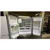 Image 2 : FRIGIDAIRE GALLERY 36" WIDE FRENCH DOOR REFRIGERATOR WITH BOTTOM FREEZER DRAWER