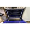 Image 2 : LG INDUCTION STOVE WITH CONVECTION OVEN
