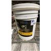 Image 1 : 20L BUCKET OF MAD BARN ENERGY & ESSENTIAL FATTY ACID SUPPLEMENT