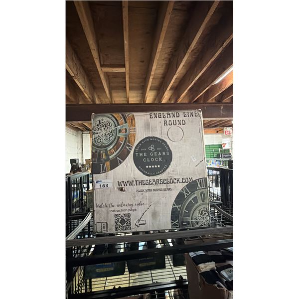 THE GEARS CLOCK IN BOX