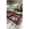 Image 3 : 3-PC LEATHER SOFA & CHAIRS SET