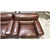 Image 9 : 3-PC LEATHER SOFA & CHAIRS SET