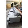 Image 3 : FABRIC LOVE SEAT
