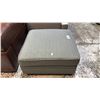 Image 2 : FABRIC OTTOMAN