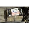 Image 1 : *NEW* (19) ASSORTED MAGNETIC EYELASHES & EYELINER KITS
