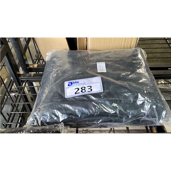 *NEW IN PACKAGE* HEAVY DUTY PET SET HAMMOCK FOR CARS, TRUCKS & SUVS