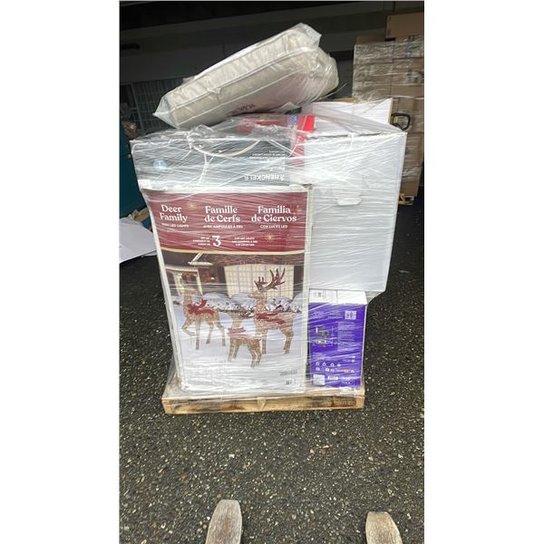 PALLET OF ASSORTED ITEMS INCLUDING; CAT TREE, CHRISTMAS DECOR, AIR FRYER & MORE