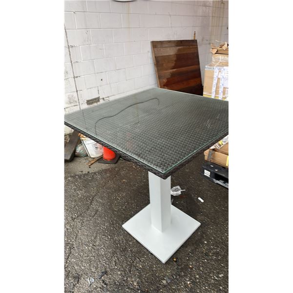 *NEW* RATANA MILAN ALUMINUM BASE WOVEN & GLASS 36" X 36" PATIO TABLE