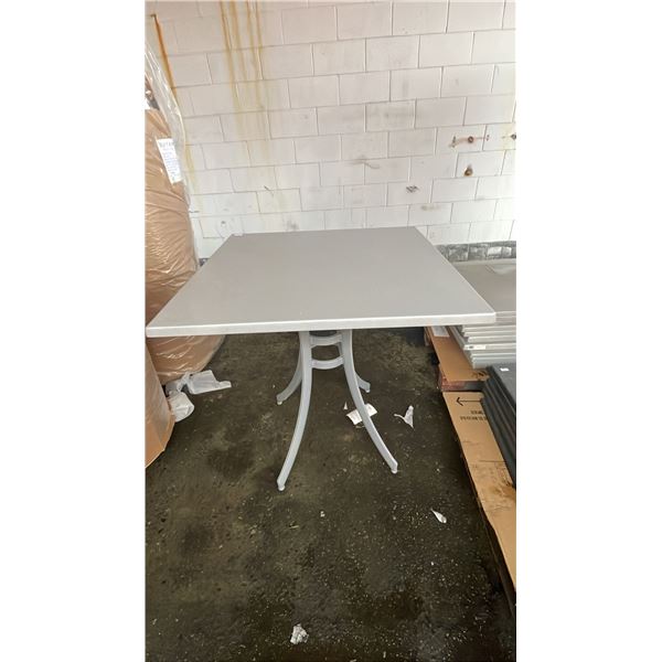 *NEW* RATANA SEATTLE BAR HEIGHT TABLE 36" X 36" WITH ALUMINUM BASE & SILVER TOP (NO HARDWARE)