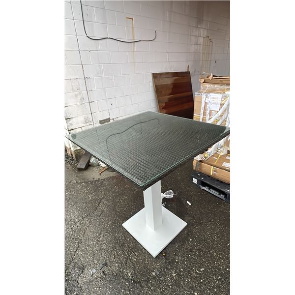 *NEW* RATANA MILAN ALUMINUM BASE WOVEN & GLASS 36" X 36" PATIO TABLE