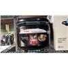 Image 4 : SHELF OF ASSORTED ITEMS INCLUDING FRESHCO PRESSURE COOKER, T-FAL ACTICOOK & STIR AND MORE