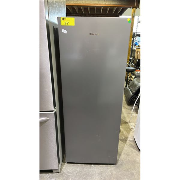 HISENSE 21.7" WIDE CONVERTIBLE UPRIGHT FREEZER WITH REVERSIBLE DOOR