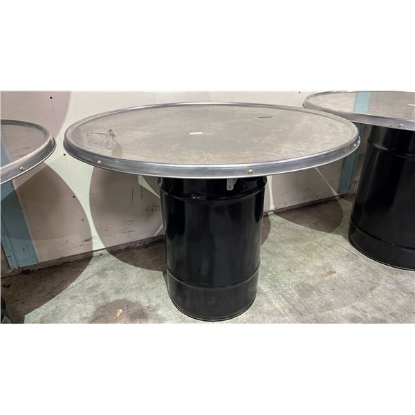 36" DIAMETER ROUND METAL TABLE WITH METAL BARREL BASE