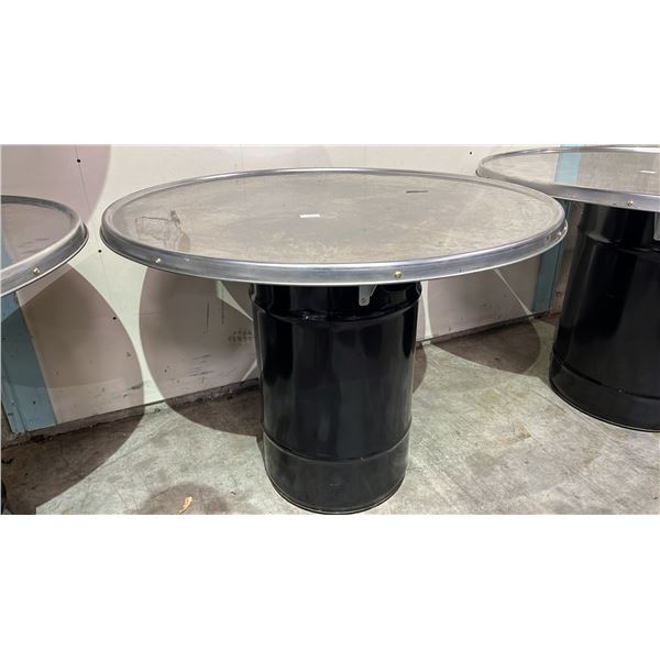 36" DIAMETER ROUND METAL TABLE WITH METAL BARREL BASE