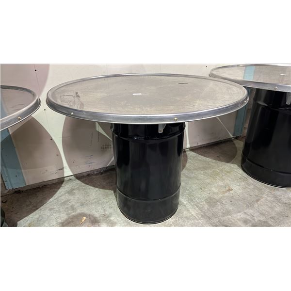 36" DIAMETER ROUND METAL TABLE WITH METAL BARREL BASE