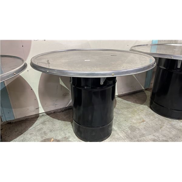 36" DIAMETER ROUND METAL TABLE WITH METAL BARREL BASE