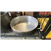Image 3 : (3) LARGE COMMERCIAL GRADE STOCK POTS: 20" FLAT/13" ROUND X 11" T/14" ROUND X 16" TALL