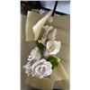 Image 4 : LARGE BOX OF ASSORTED ROYAL ICING FLOWERS