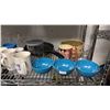 Image 4 : SHELF OF ASSORTED ITEMS INCLUDING; MUFFIN PAN, MUGS, BOWLS & MORE