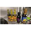 Image 4 : SHELF OF ASSORTED ITEMS INCLUDING; TOASTER, JUICER, HOT SAUCE & MORE
